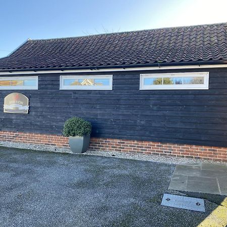 Red Lion Little Barn Apartment Ipswich Exterior foto